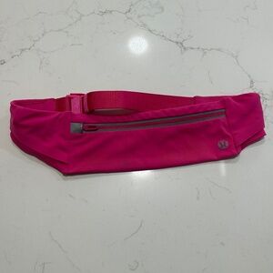 Lululemon Fast and Free Running Belt in RARE/SOLD OUT Sonic Pink